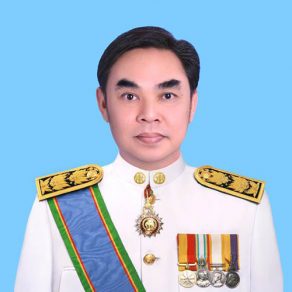 สถาพร ใจอารีย์