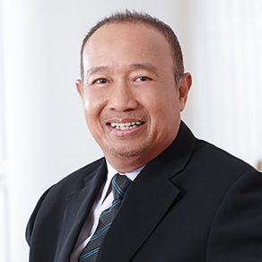 นายวิฑูรย์ อยู่ทิม