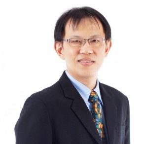 คุณอุดม ลิ่วลมไพศาล