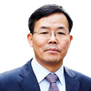 Dr. Hwang, Byeong Choen