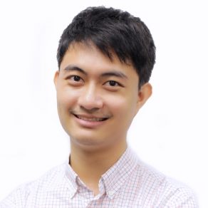 คุณสุโกเมศ ถนอมพุทธ