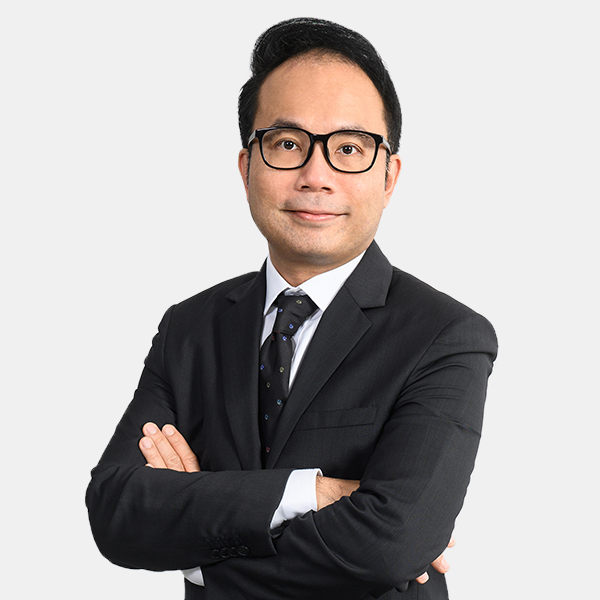 คุณปิยบุตร จารุเพ็ญ  