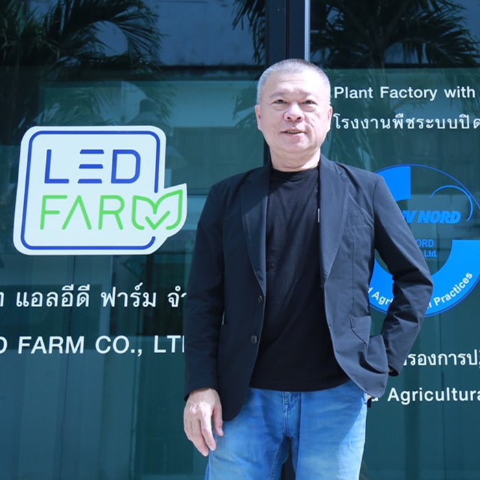 คุณชิงชัย คนธรรม์สกุล
